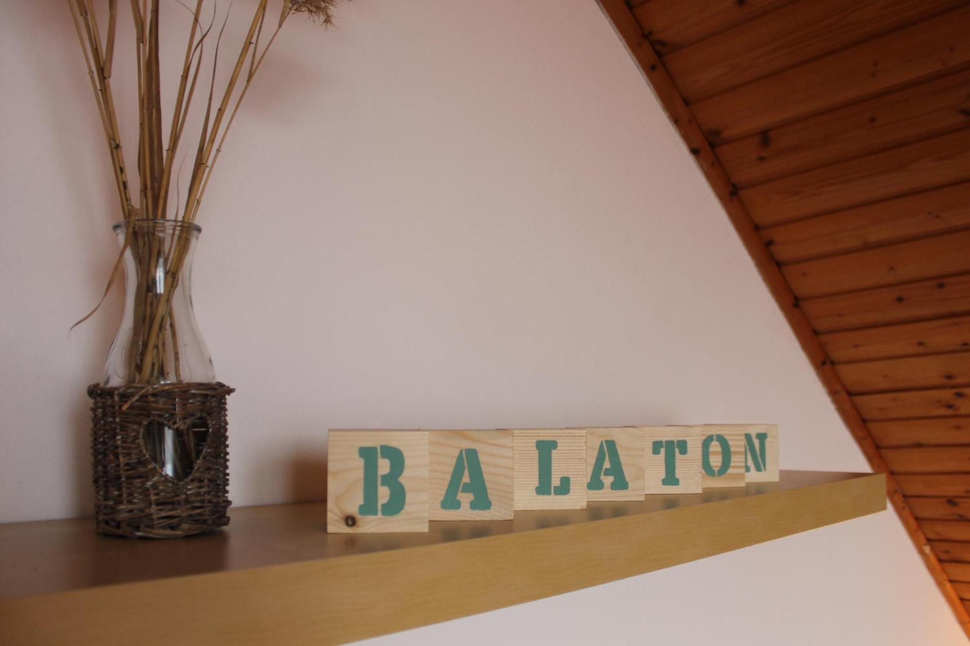 Rozsahaz Apartment Balatonfüred Стая снимка